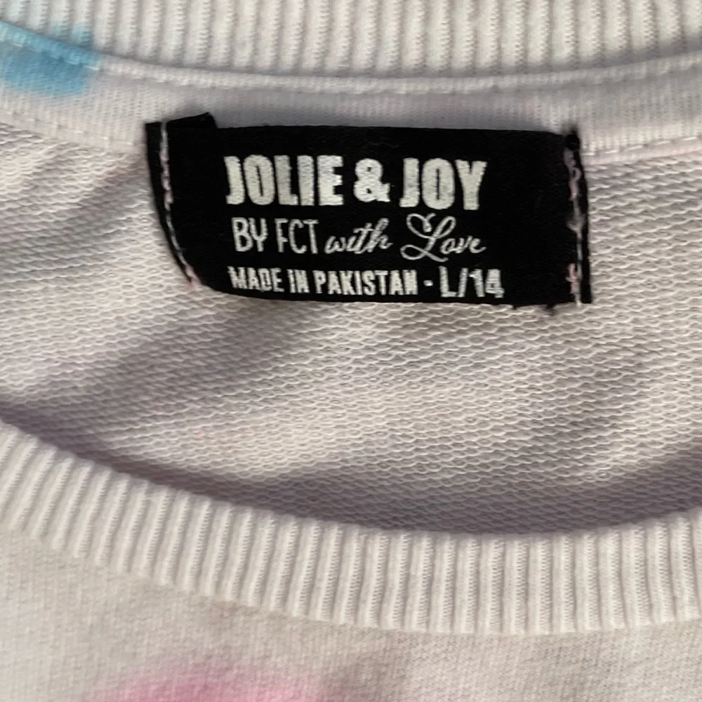 NWOT- Girls Large whimsical, tie-dyed, soft breathable sweatshirt